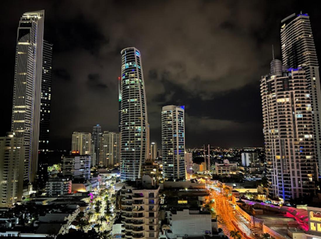 Luxury Apartment & Ocean View In Surfers Paradise Gold Coast Luaran gambar